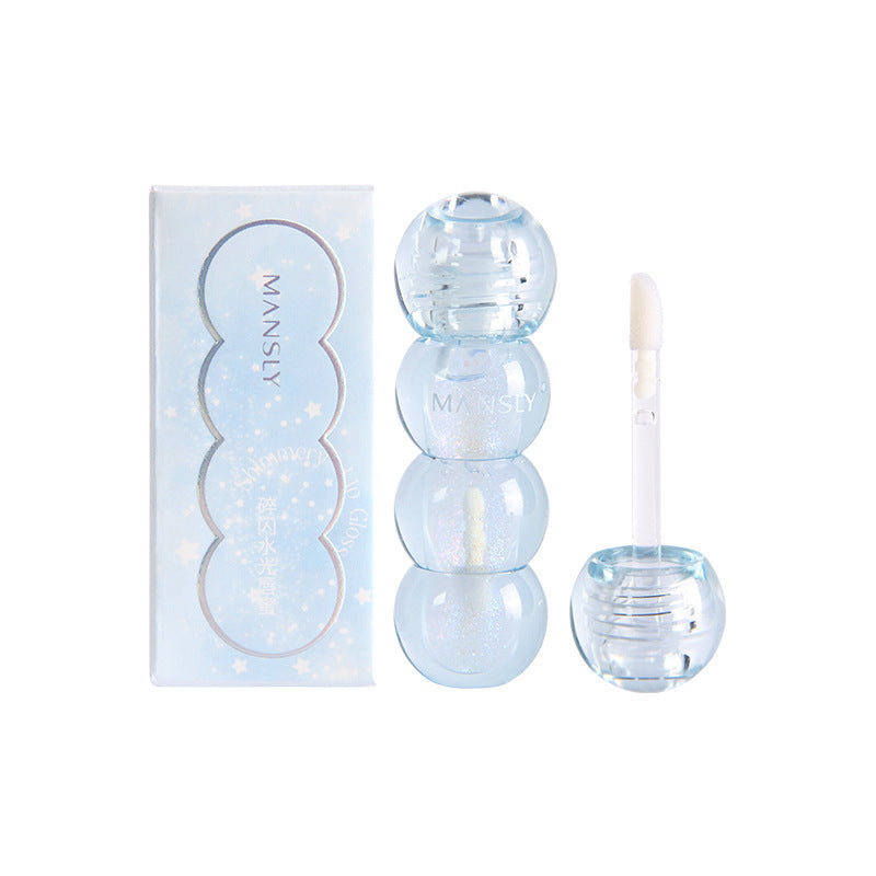 Hydrating natural lip gloss with shea butter and jojoba oil ingredients