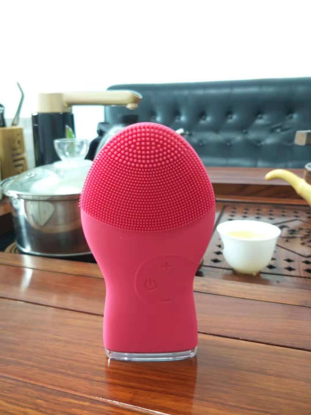 Waterproof Silicone Facial Cleanser – Deep Pore Cleansing & Gentle Exfoliation Brush